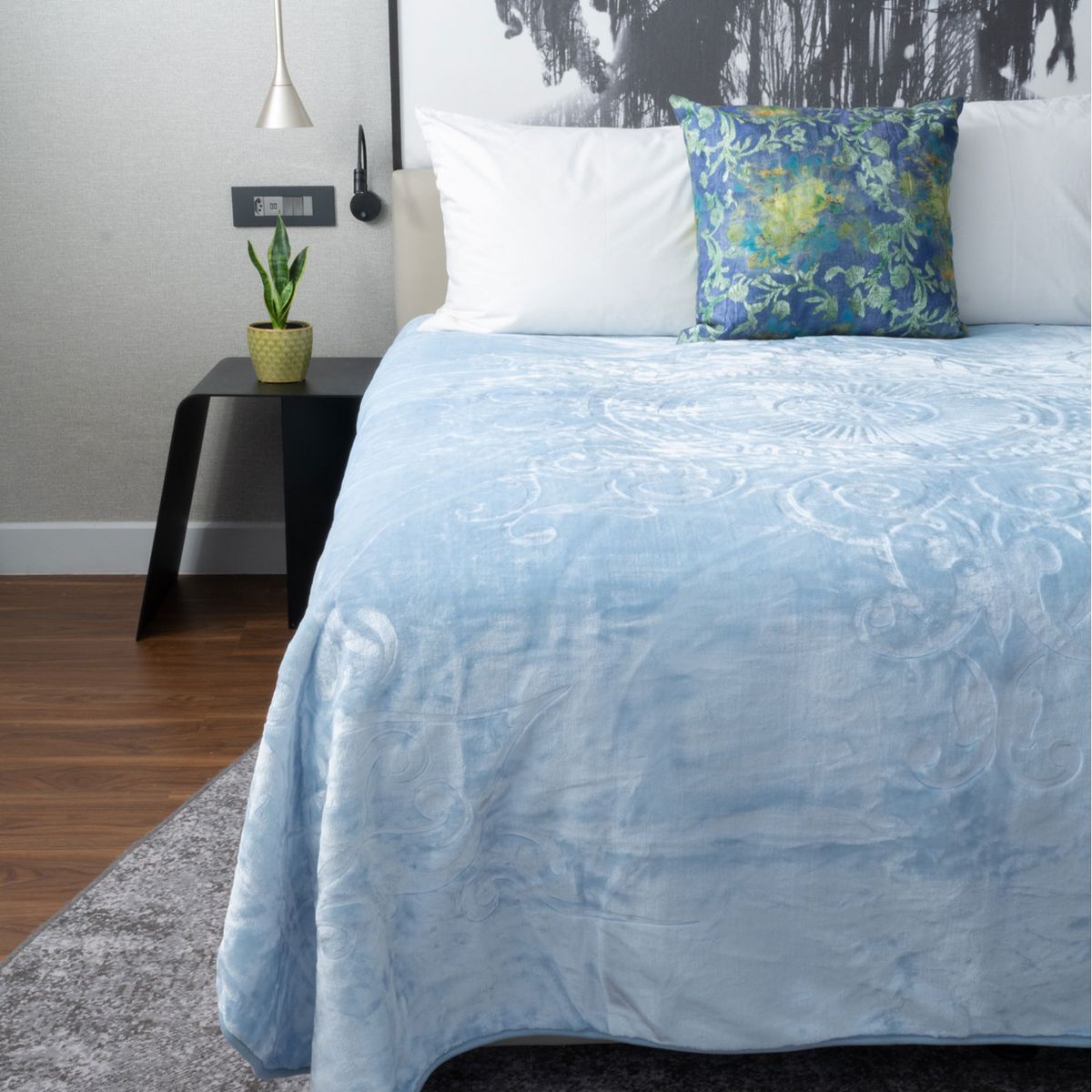 London 1-Ply Mink Blanket